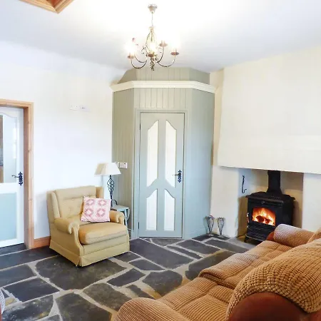 Mick's Cottage, Creeslough